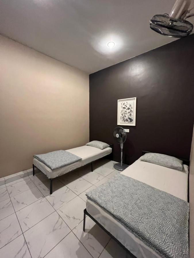 Theatbas Homestay 17 In Seri Iskandar Perak 3 Bedroom Bota Eksteriør billede